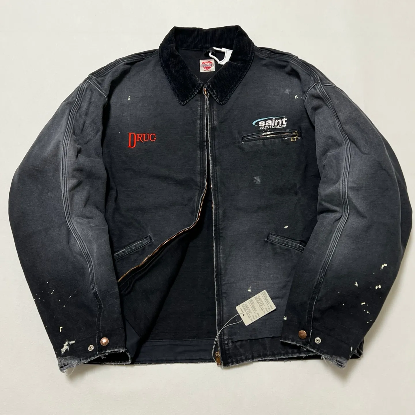SAINT Mxxxxxx DETROIT JACKET/DRUG/BLK Detroit Workwear Washed and Distressed Jacket Washed Black S-XL A super heavy-duty Detroit jacket. It took more than 3 months to develop. All details. No detail. Complete reproduction and restoration. Customized washed and faded Assute canvas fabric. Rewashed the watermark to make the bones irregular and white. MX6 LOGO buttons, molded custom placket with LOGO zipper, no special shape zipper on chest